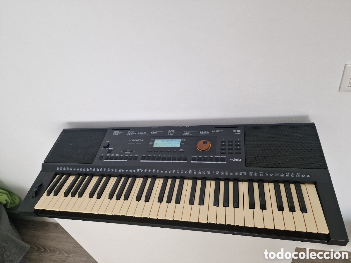 Instrumentos musicales: MEDELI PROFESSIONAL KEYBOARD - Foto 1