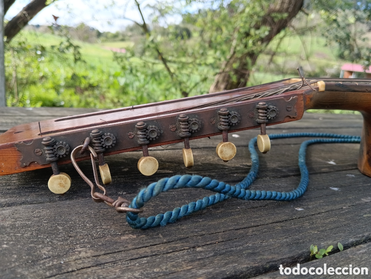 Instrumentos musicales: Antigua Bandurria Ram&iacute;rez. - Foto 9