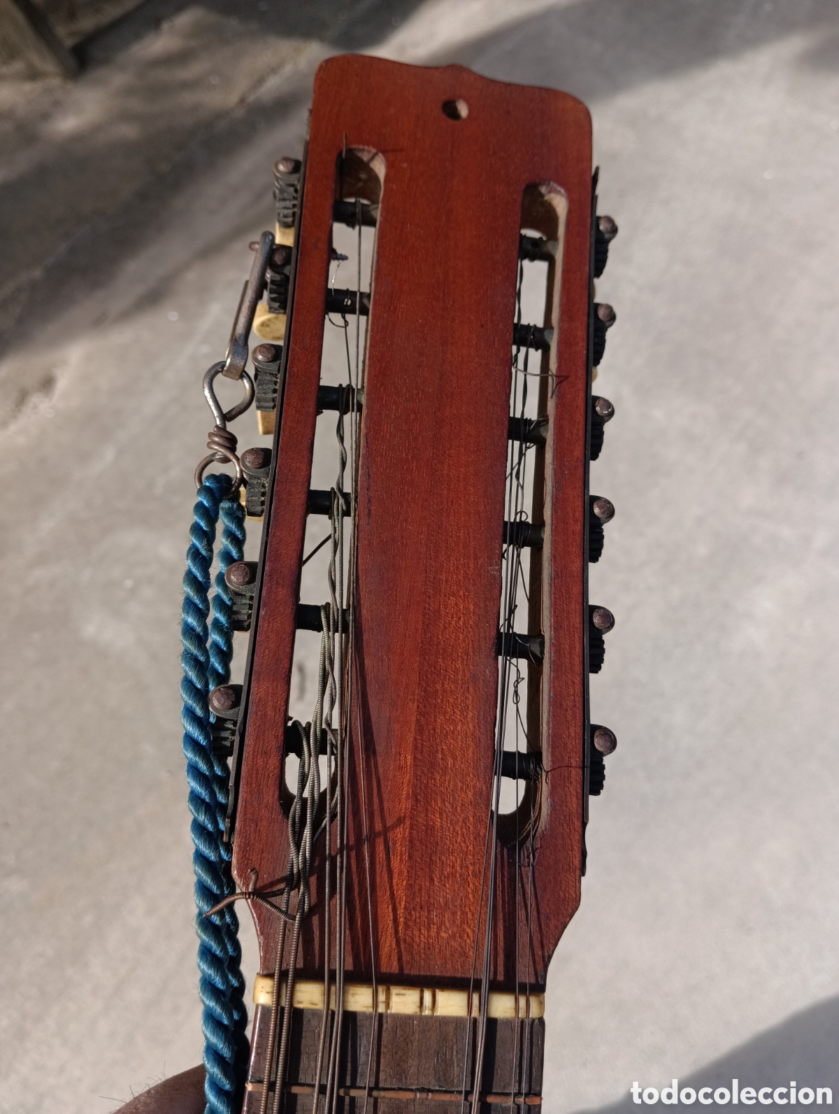 Instrumentos musicales: Antigua Bandurria Ram&iacute;rez. - Foto 20