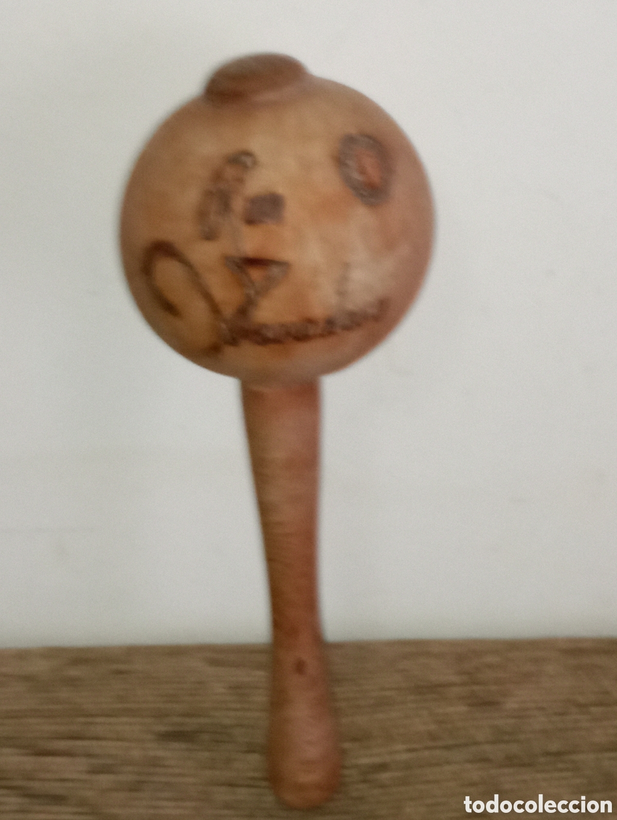 Instrumentos musicales: Antigua maraca ron varadero En madera - Foto 1