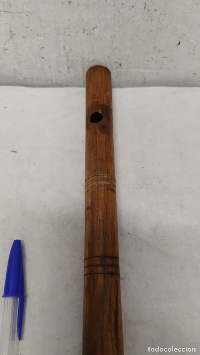Instrumentos musicales: Antigua flauta de madera a identificar - Foto 2