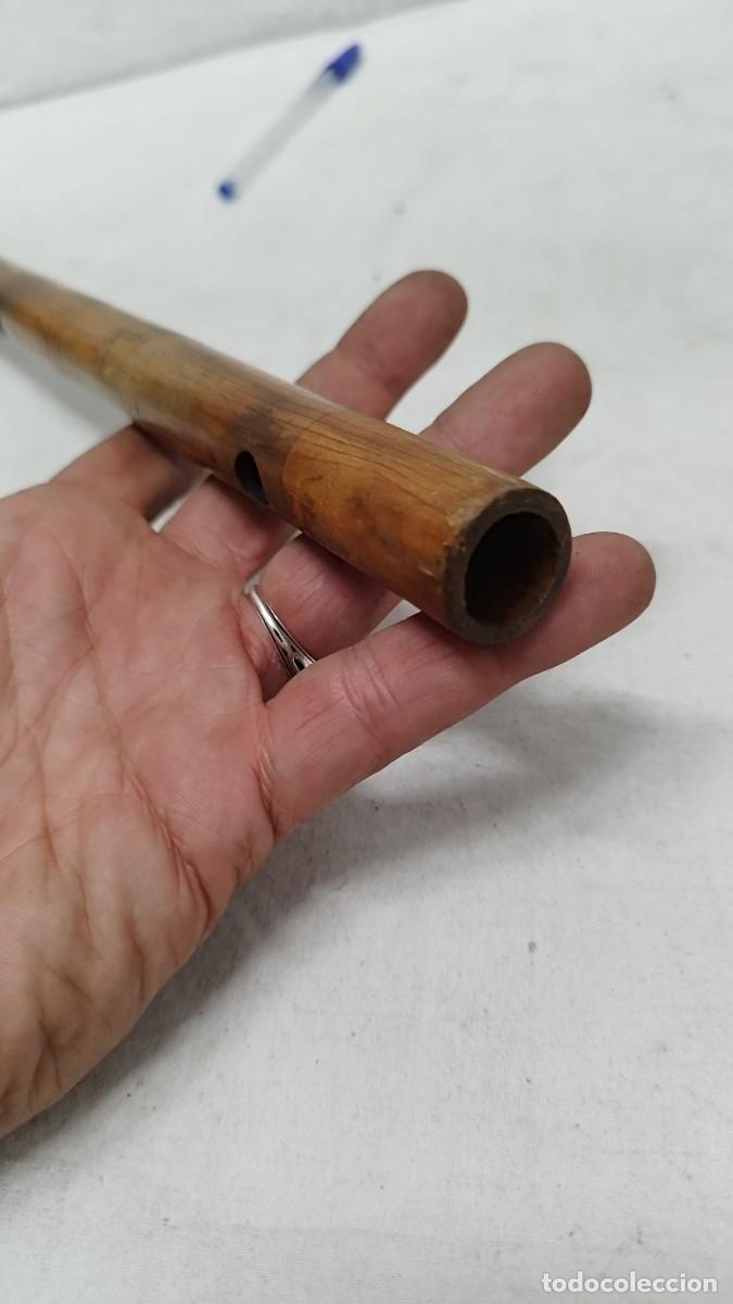 Instrumentos musicales: Antigua flauta de madera a identificar - Foto 10