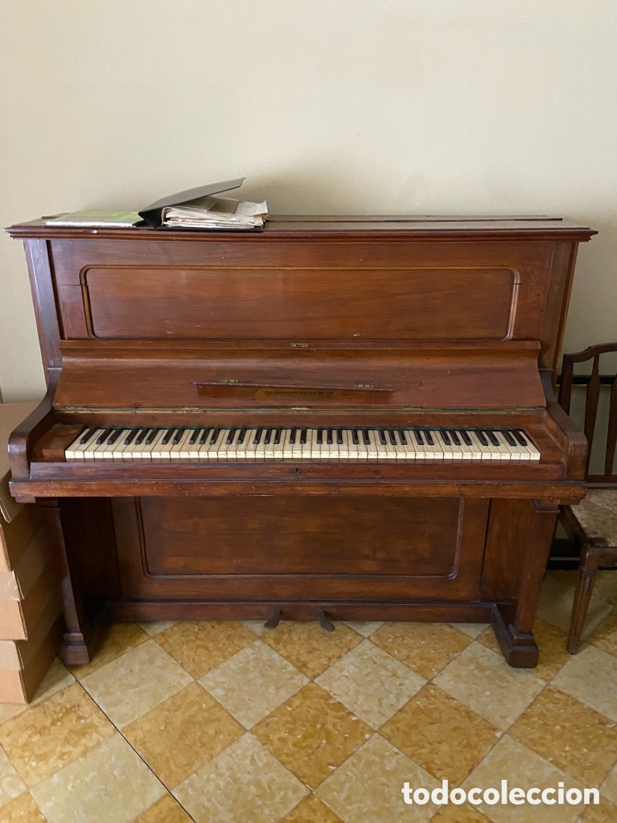 Instrumentos musicales: Piano antiguo marca cl&aacute;sica - Foto 1
