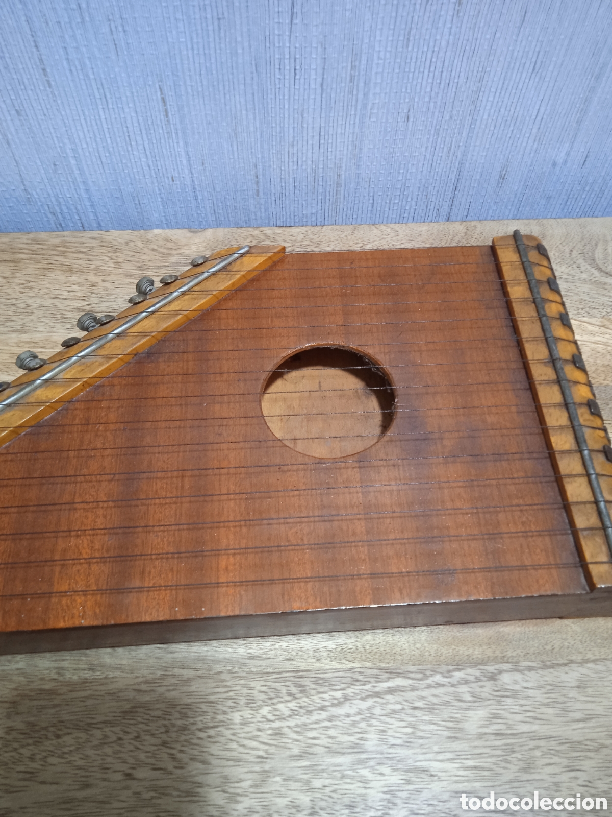 Instrumentos musicales: Citarra antigua en buen estado - Foto 1