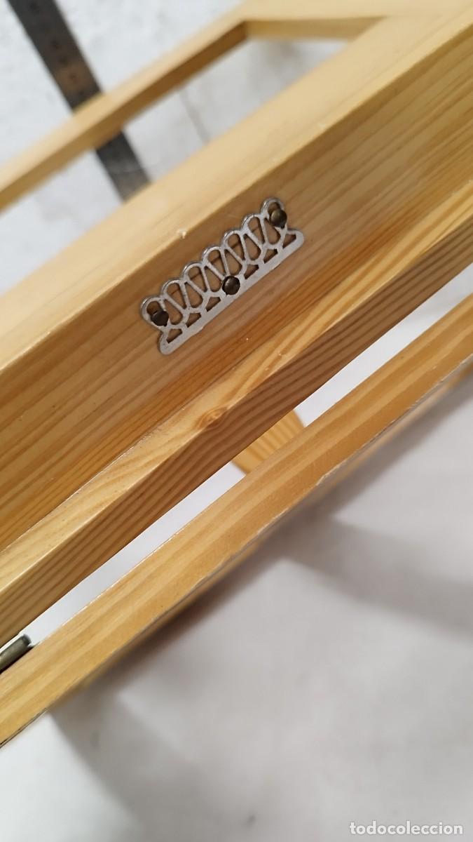 Instrumentos musicales: Atril de madera con embellecedor de metal - Foto 2