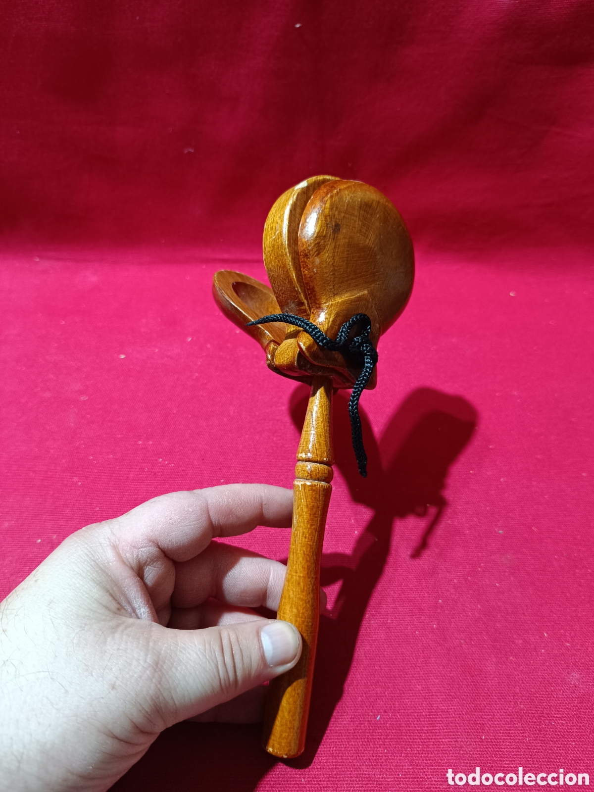 Instrumentos musicales: Antigua casta&ntilde;uela de madera con mango 23 cm - Foto 3