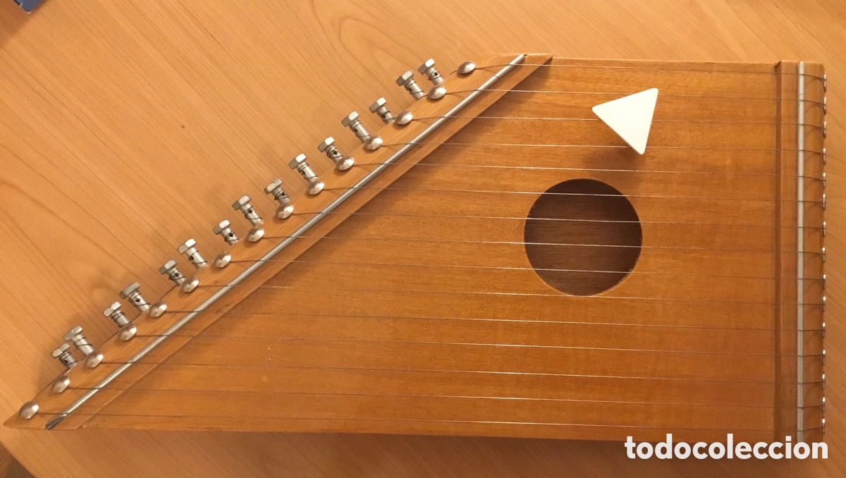 Instrumentos musicales: SIMARRA CON PARTITURAS Y PUA - Foto 1