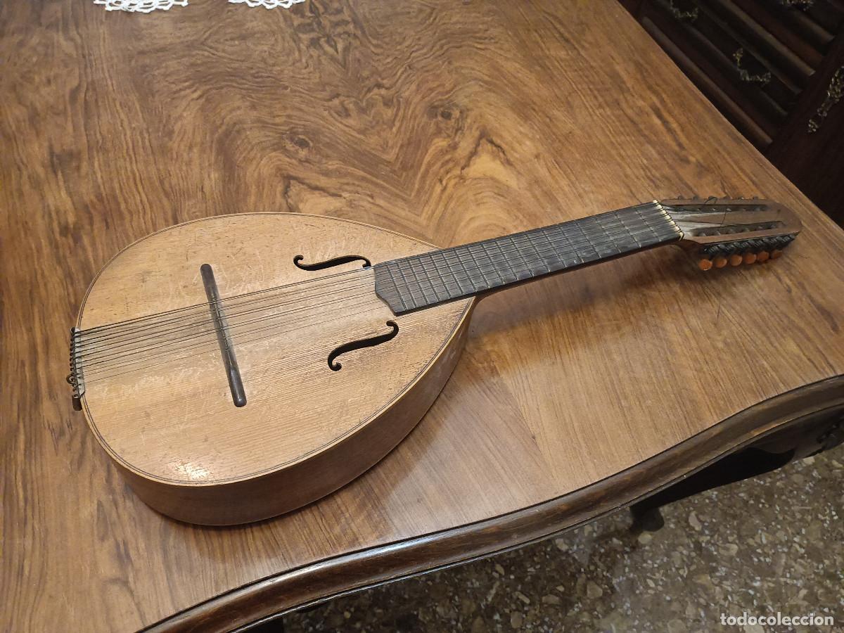 Instrumentos musicales: 3 La&uacute;des sin identificar - Foto 10
