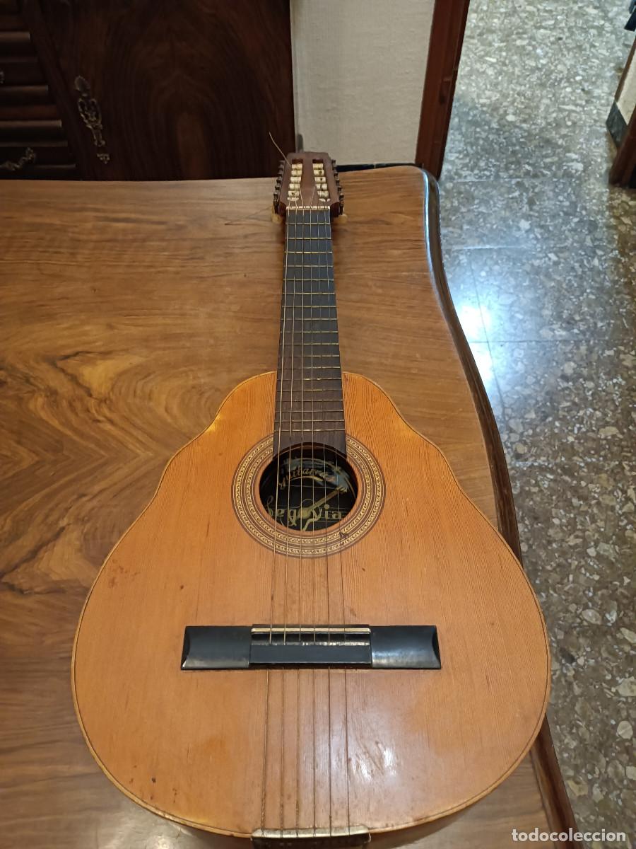 Instrumentos musicales: 3 La&uacute;des sin identificar - Foto 15
