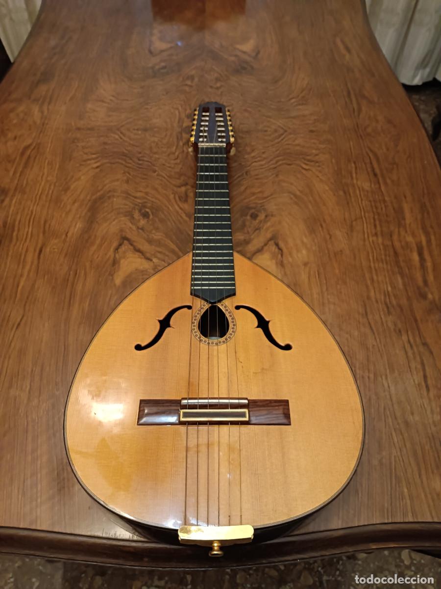 Instrumentos musicales: 3 La&uacute;des sin identificar - Foto 22