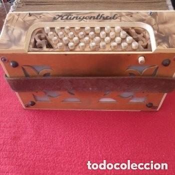Instrumentos musicales: Antiguo Acorde&oacute;n marca Meneil Herold - Foto 4