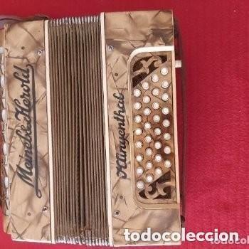 Instrumentos musicales: Antiguo Acorde&oacute;n marca Meneil Herold - Foto 6