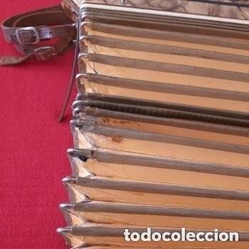 Instrumentos musicales: Antiguo Acorde&oacute;n marca Meneil Herold - Foto 8