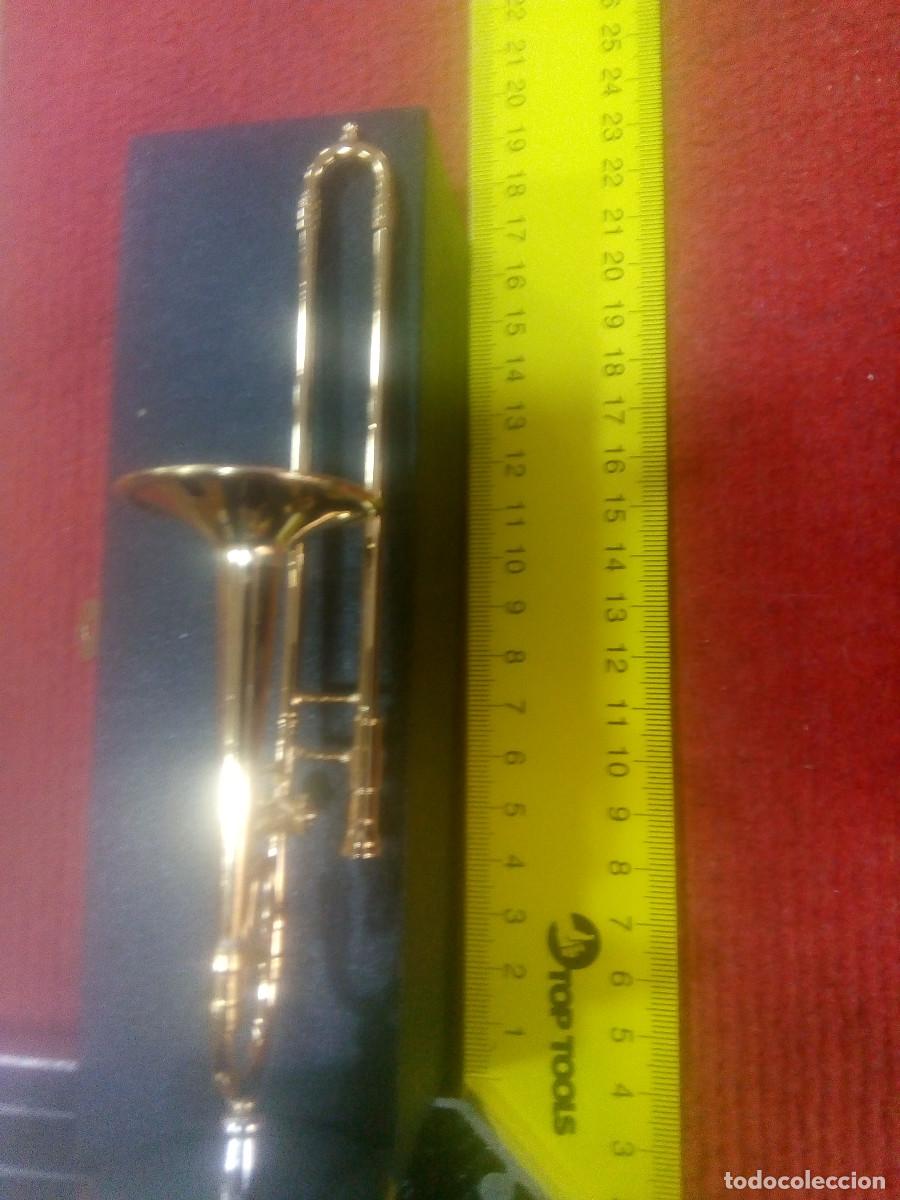 Instrumentos musicales: TROMB&Oacute;N LAT&Oacute;N MINIATURA CON ESTUCHE - Foto 4