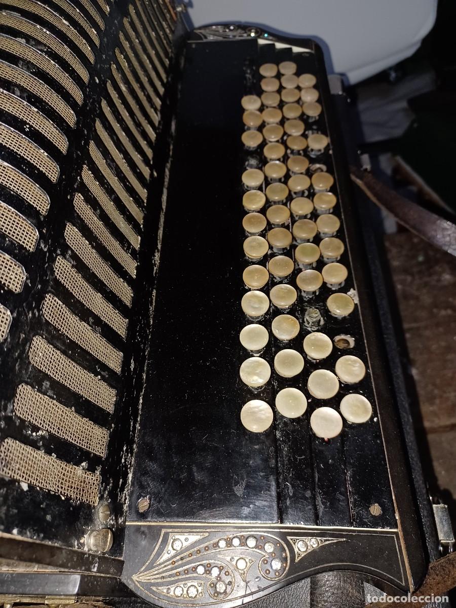 Instrumentos musicales: Acordeon Maugein Freres - Foto 4