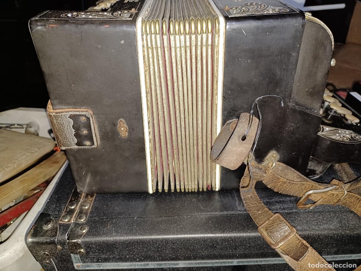 Instrumentos musicales: Acordeon Maugein Freres - Foto 6