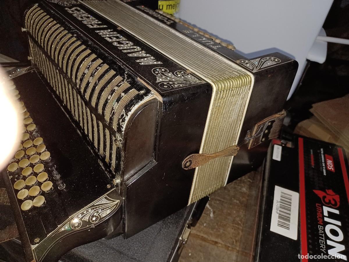 Instrumentos musicales: Acordeon Maugein Freres - Foto 10