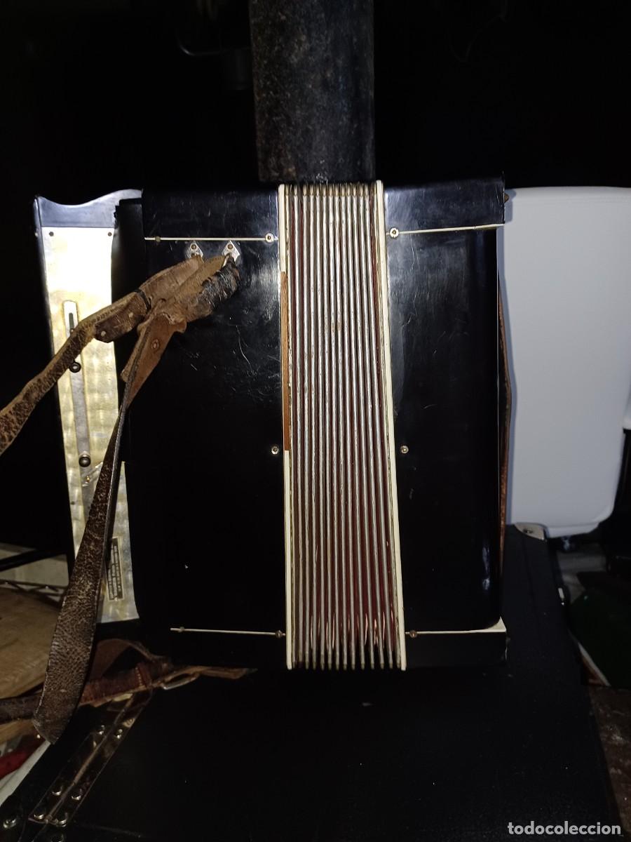 Instrumentos musicales: Acordeon Maugein Freres - Foto 13