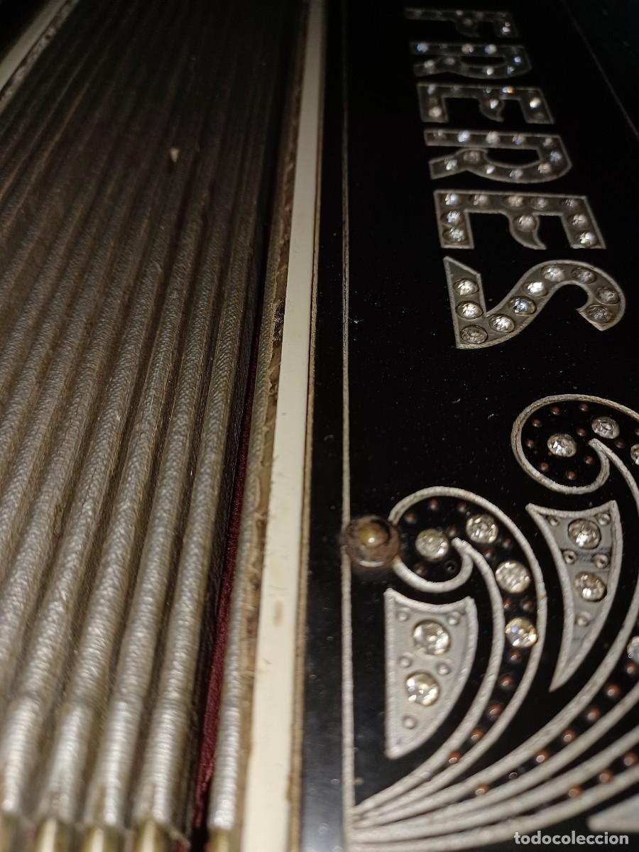 Instrumentos musicales: Acordeon Maugein Freres - Foto 14