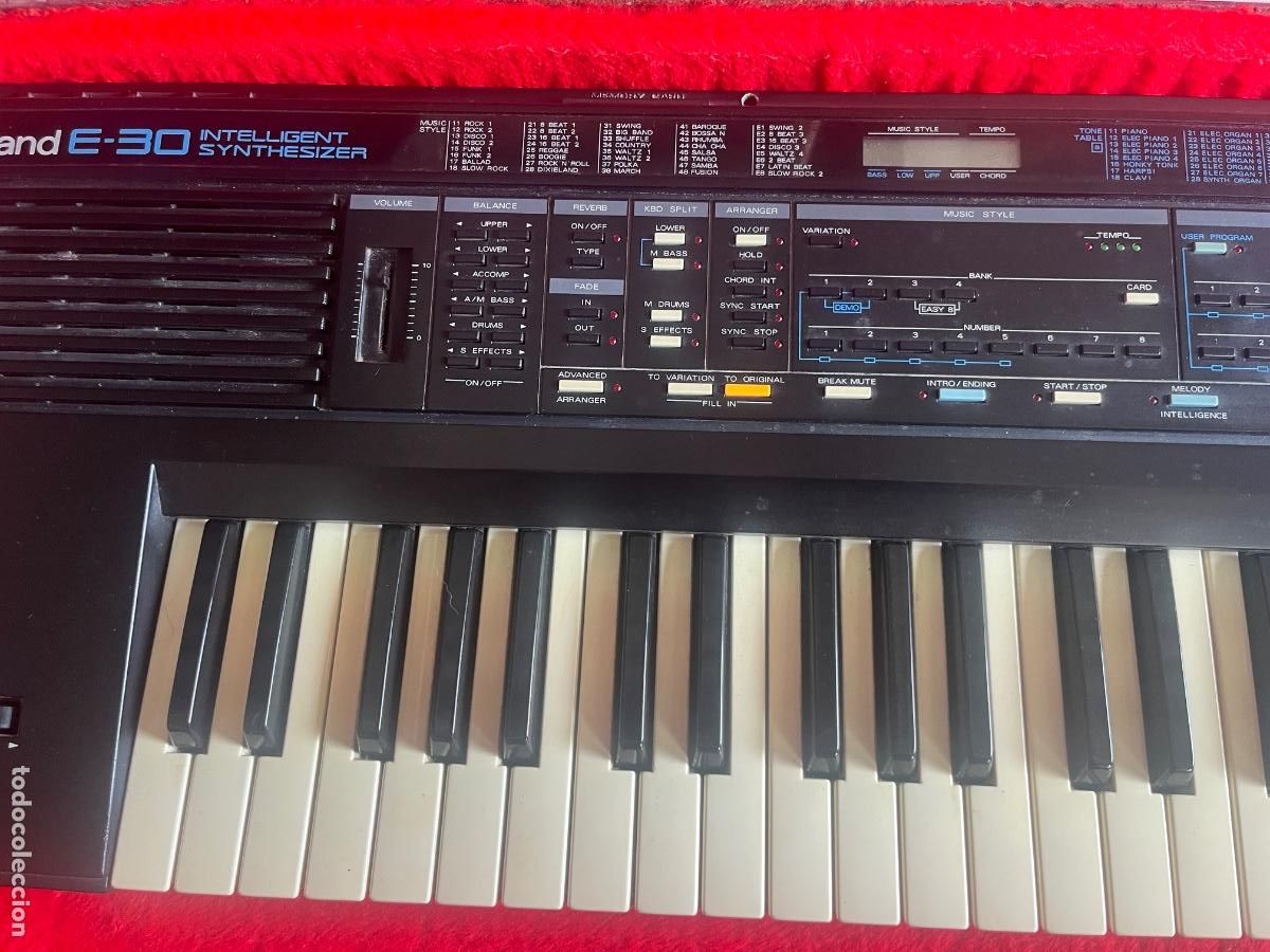Instrumentos musicales: Teclado Roland E-30 Intelligent Synthesizer - Foto 3