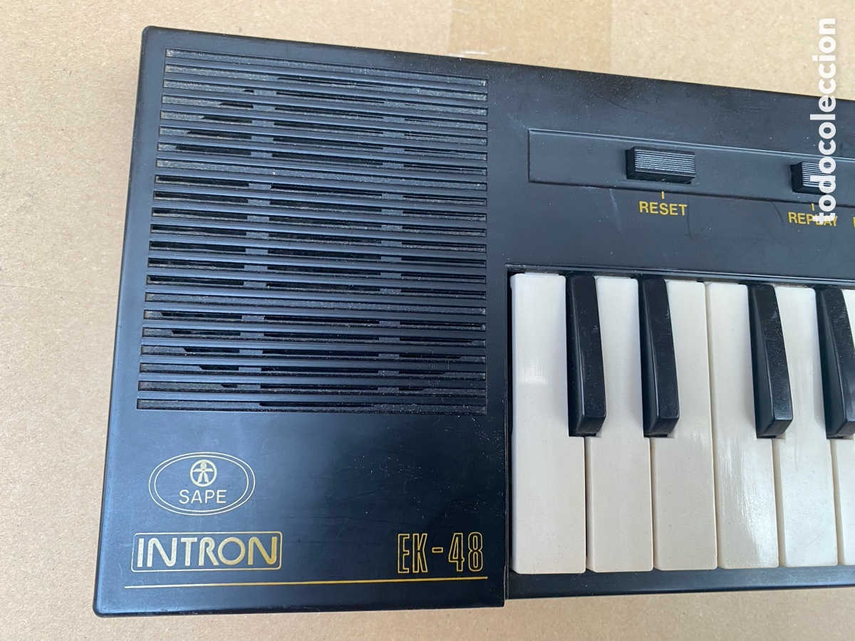 Instrumentos musicales: Teclado intron ek48. Funciona. 37 cm. - Foto 3