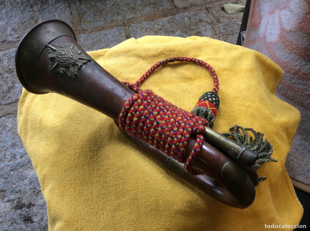 Instrumentos musicales: ANTIGUA CORNETA MILITAR CON CORDON - Foto 5