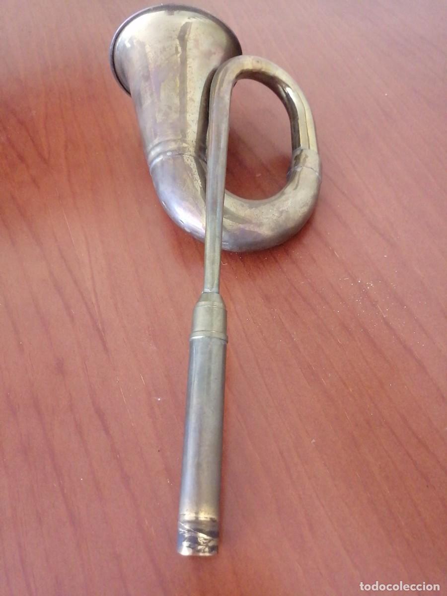 Instrumentos musicales: Trompeta de lat&oacute;n, objeto decorativo - Foto 1