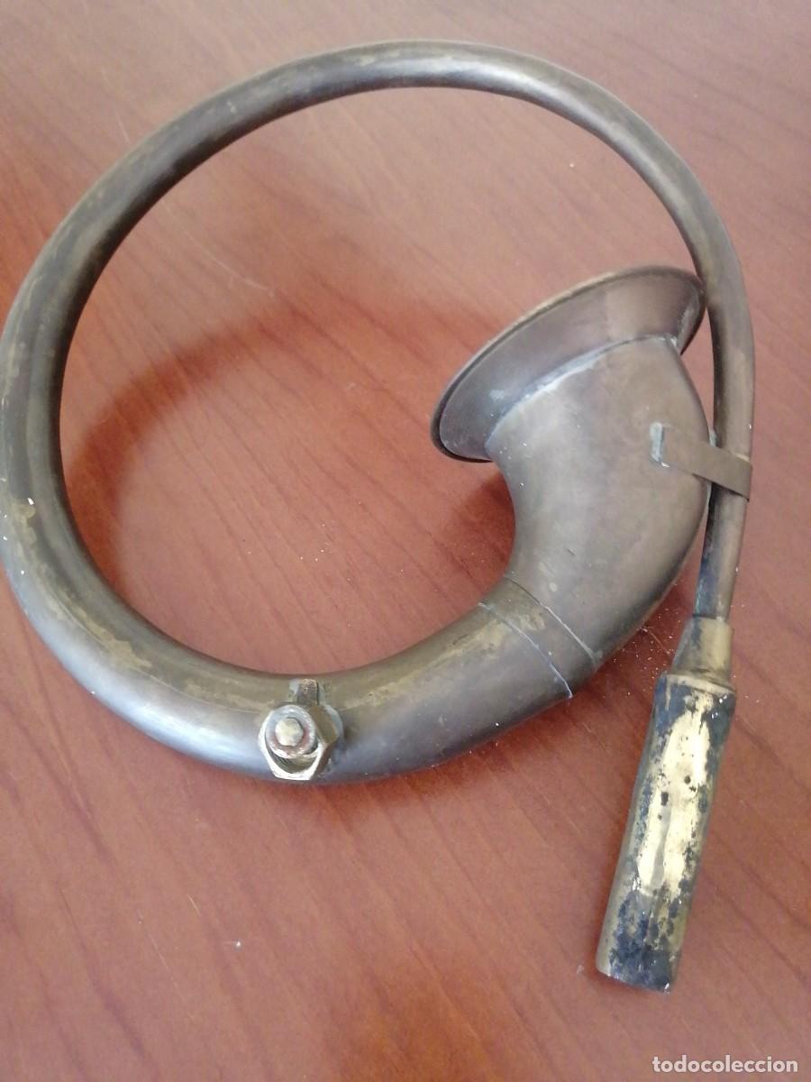 Instrumentos musicales: Trompeta de lat&oacute;n, objeto decorativo - Foto 1