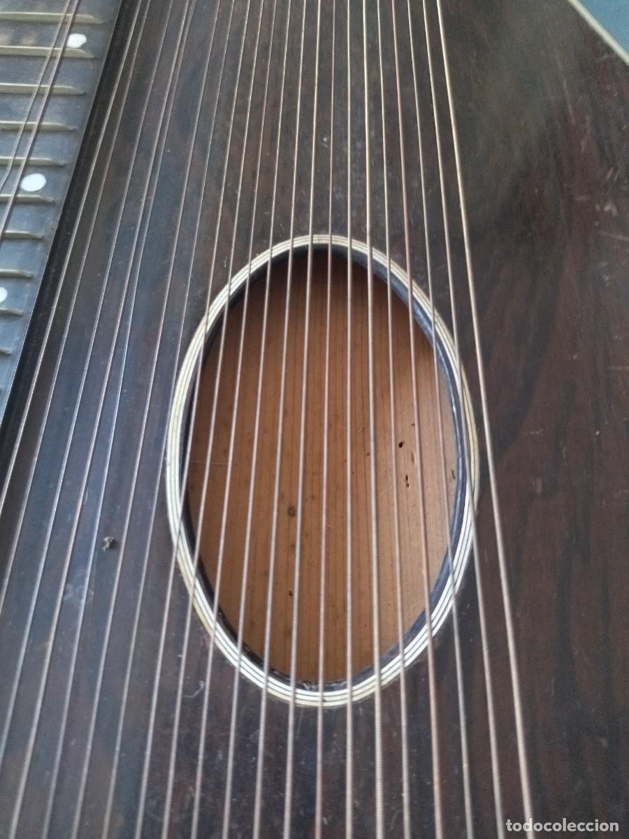 Instrumentos musicales: ANTIGUA CITARA DE 32 CUERDAS - Foto 7