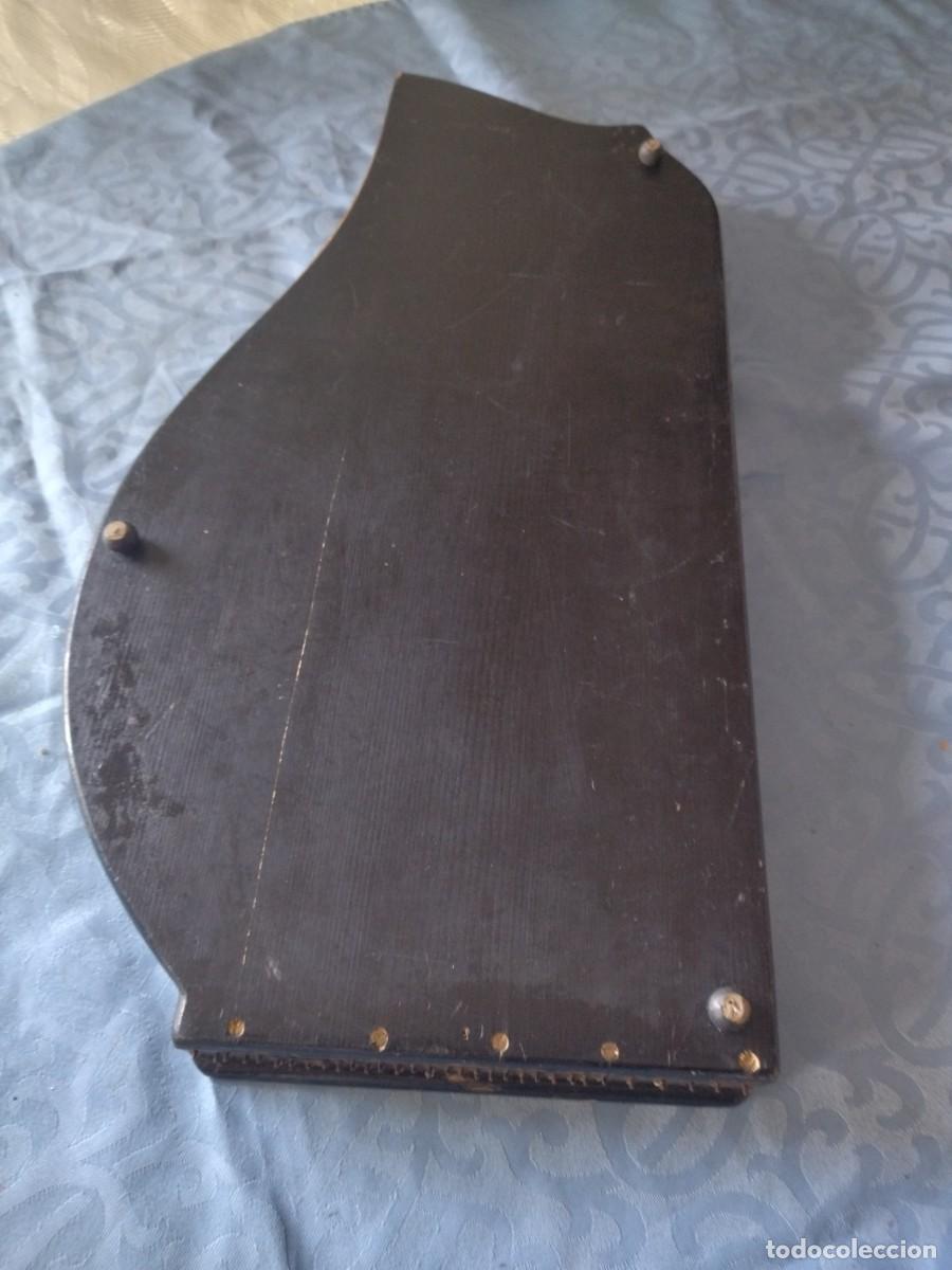 Instrumentos musicales: ANTIGUA CITARA DE 32 CUERDAS - Foto 10