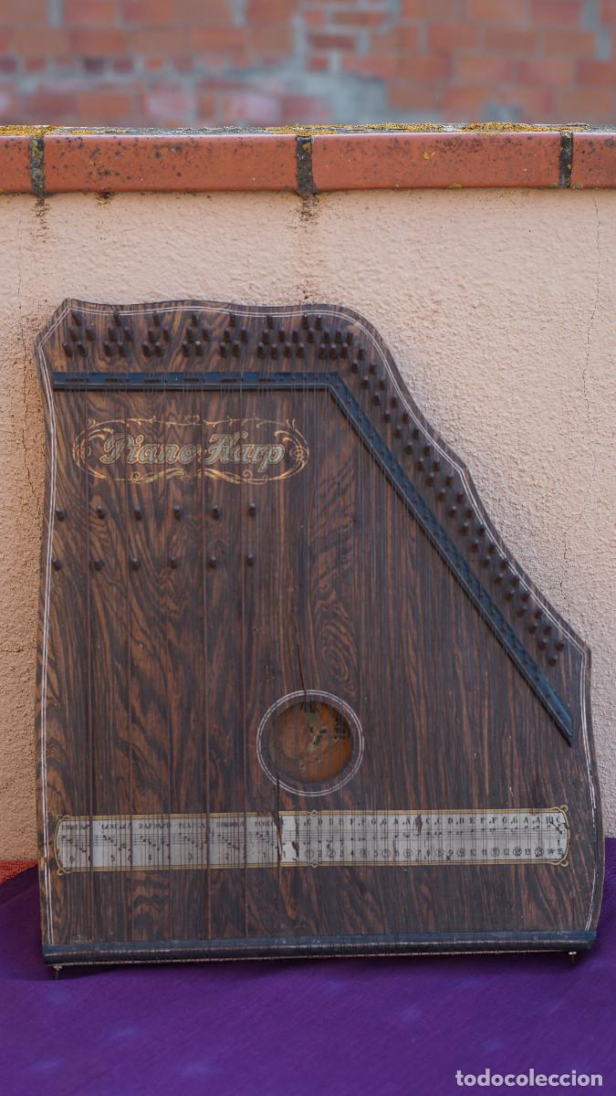 Instrumentos musicales: C&iacute;tara - Arpa de gran tama&ntilde;o - Foto 1