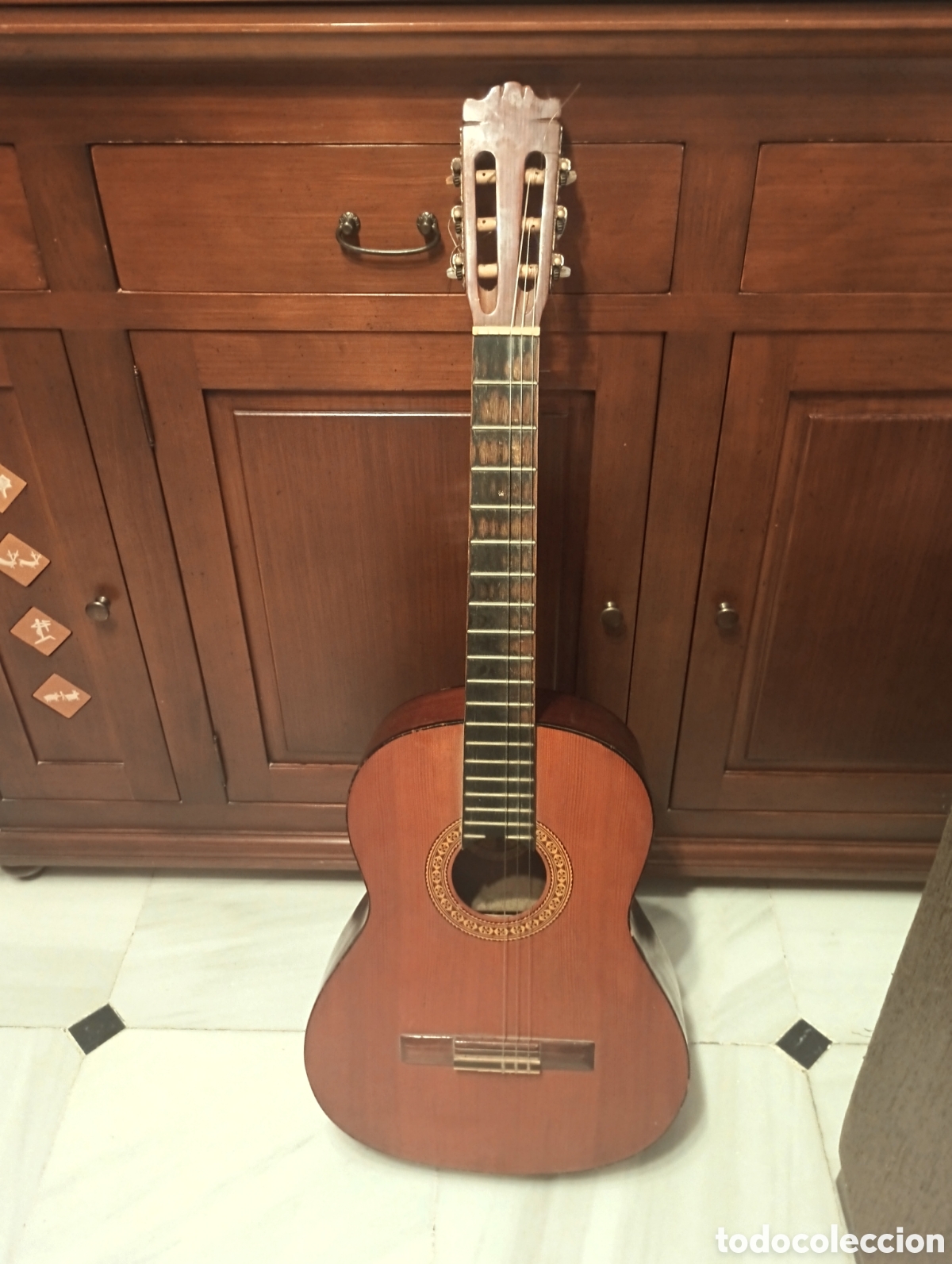 Instrumentos musicales: guitarra marca aranjuez para restaurar - Foto 1