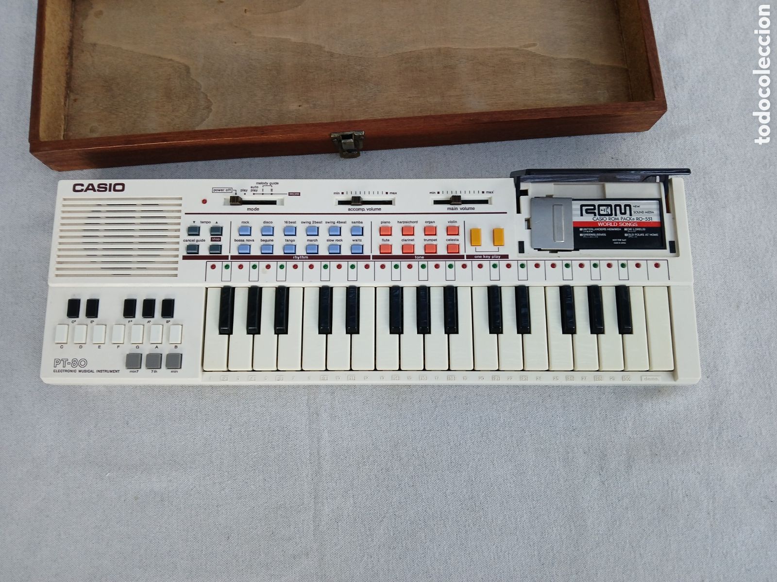 Instrumentos musicales: Casio PT-80 Electronic Musical Instrument - Foto 1