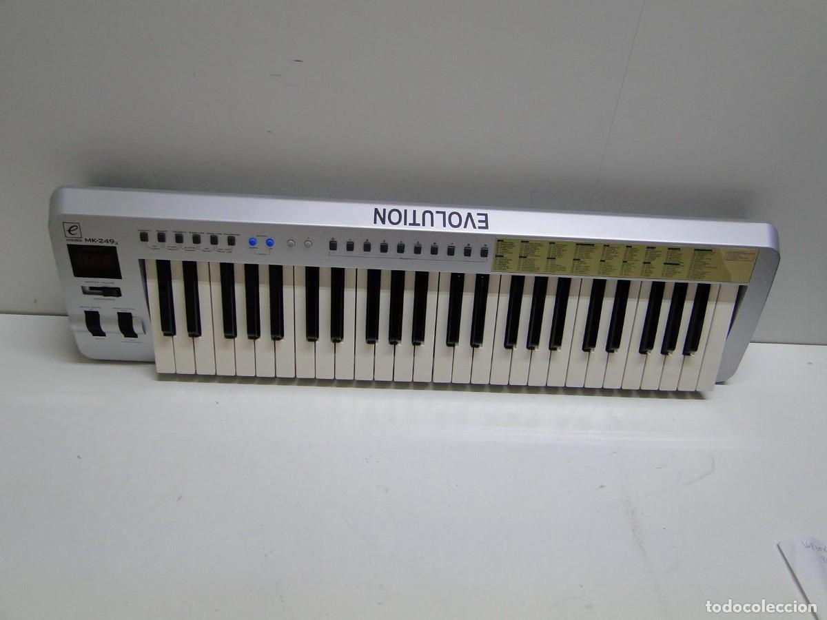 Instrumentos musicales: TECLADO MIDI CON TRANSFORMADOR (168309) - Foto 1