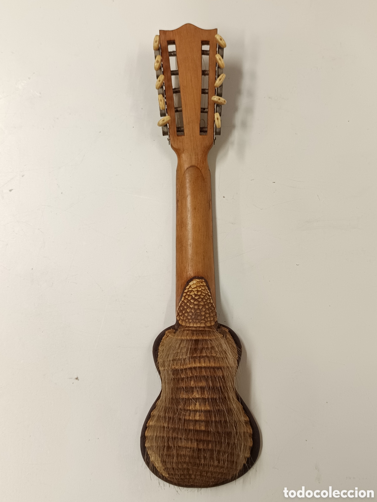 Instrumentos musicales: Antiguo Charango de armadillo artesanal - Foto 4