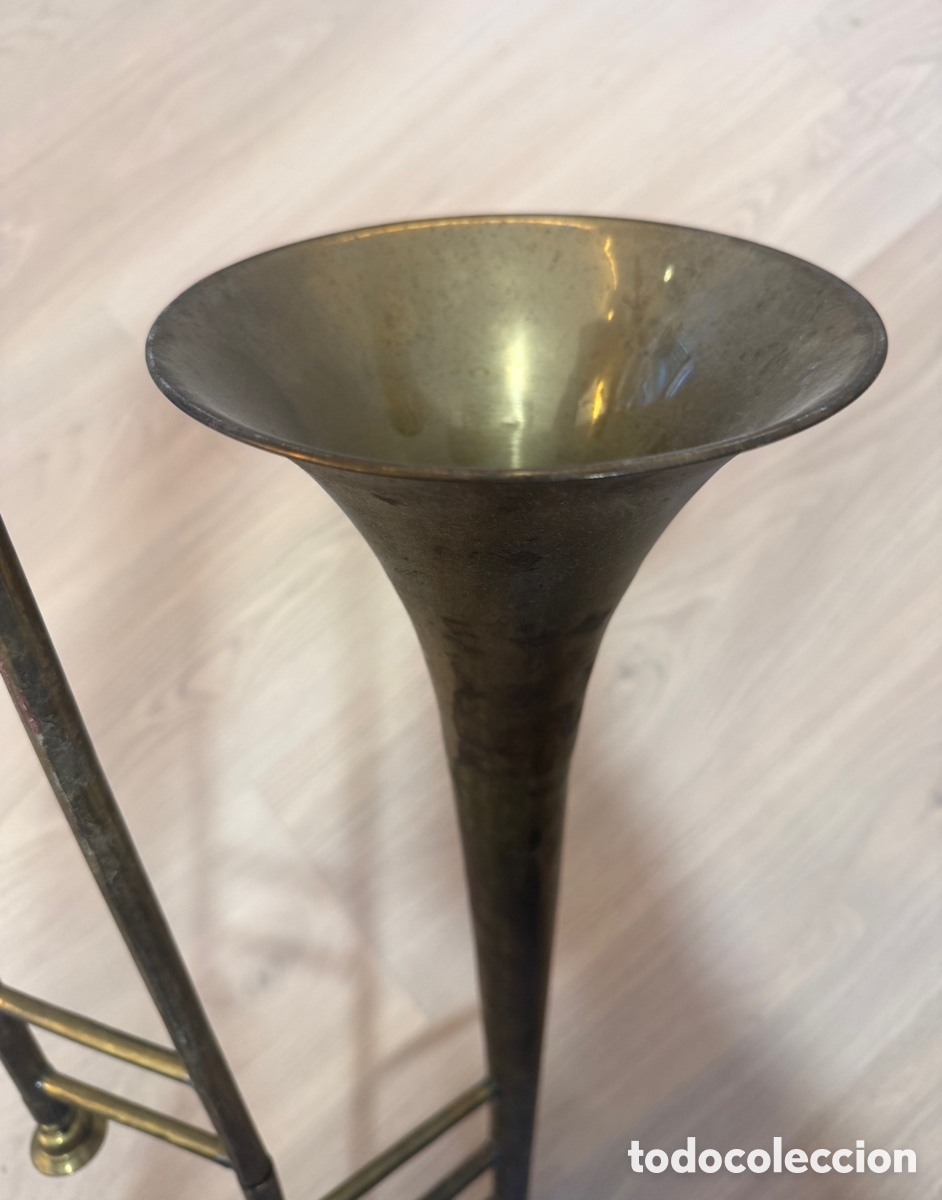 Instrumentos musicales: Trompeta decorativa de lat&oacute;n - Foto 4