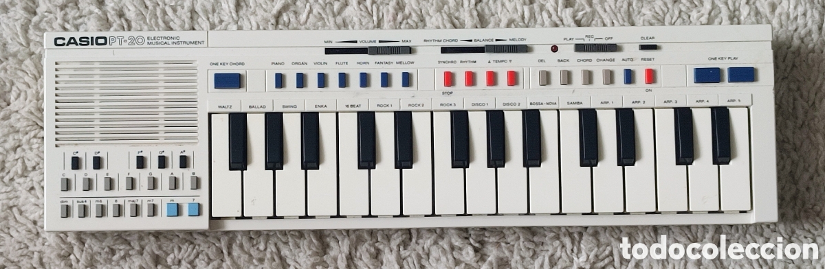 Instrumentos musicales: Casio PT-20 m&iacute;tico sintetizador vintage con funda