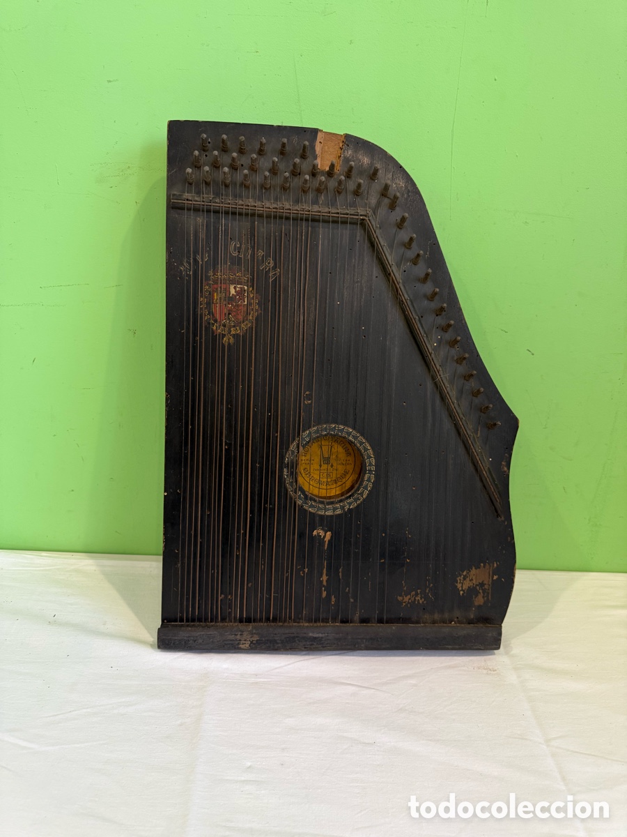 Musical instruments: Antigua c&iacute;tara Royal Romantic Harp C15 origen europeo instrumento musical siglo XIX