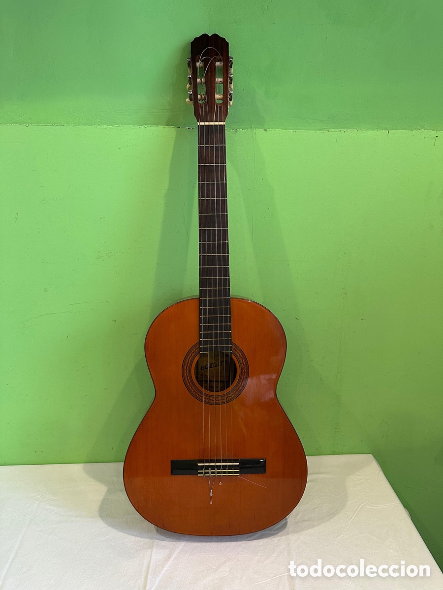 Instrumentos Musicais: Guitarra cl&aacute;sica espa&ntilde;ola Admira modelo Sonia con funda original