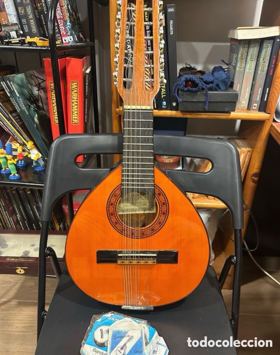 Instrumentos musicales: Bandurria gisval N110