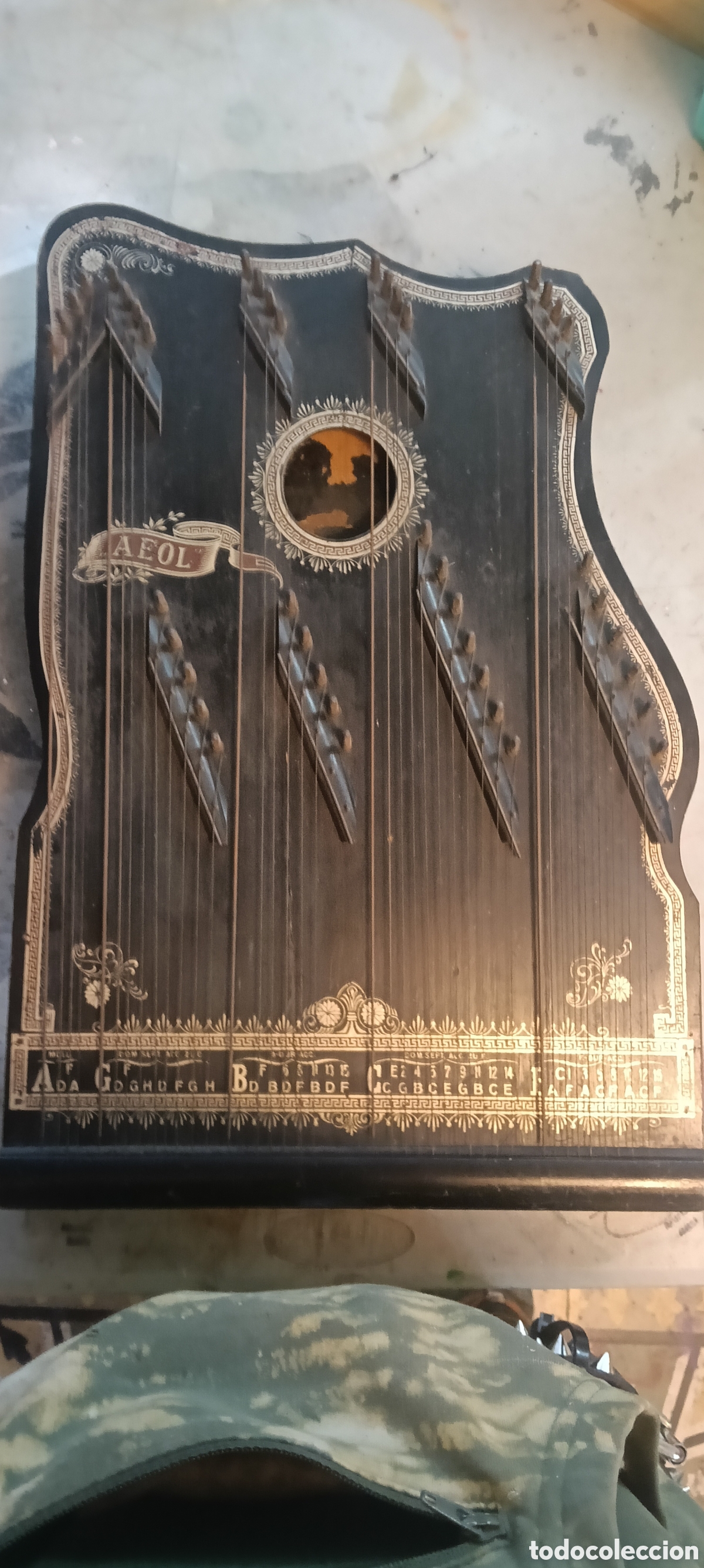 Instrumentos musicales: Antigua C&iacute;tara de Arpa AEOL (1900-1925) - American Harp-Zither