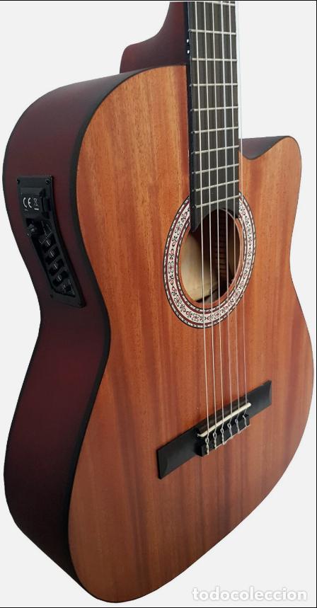Instrumentos musicales: GUITARRA DE CONCIERTO 4/4 CAOBA CON ELECTR&Oacute;NICA ACTIVA EQ CUERDAS DE NYLON OFERTA OPORTUNIDAD