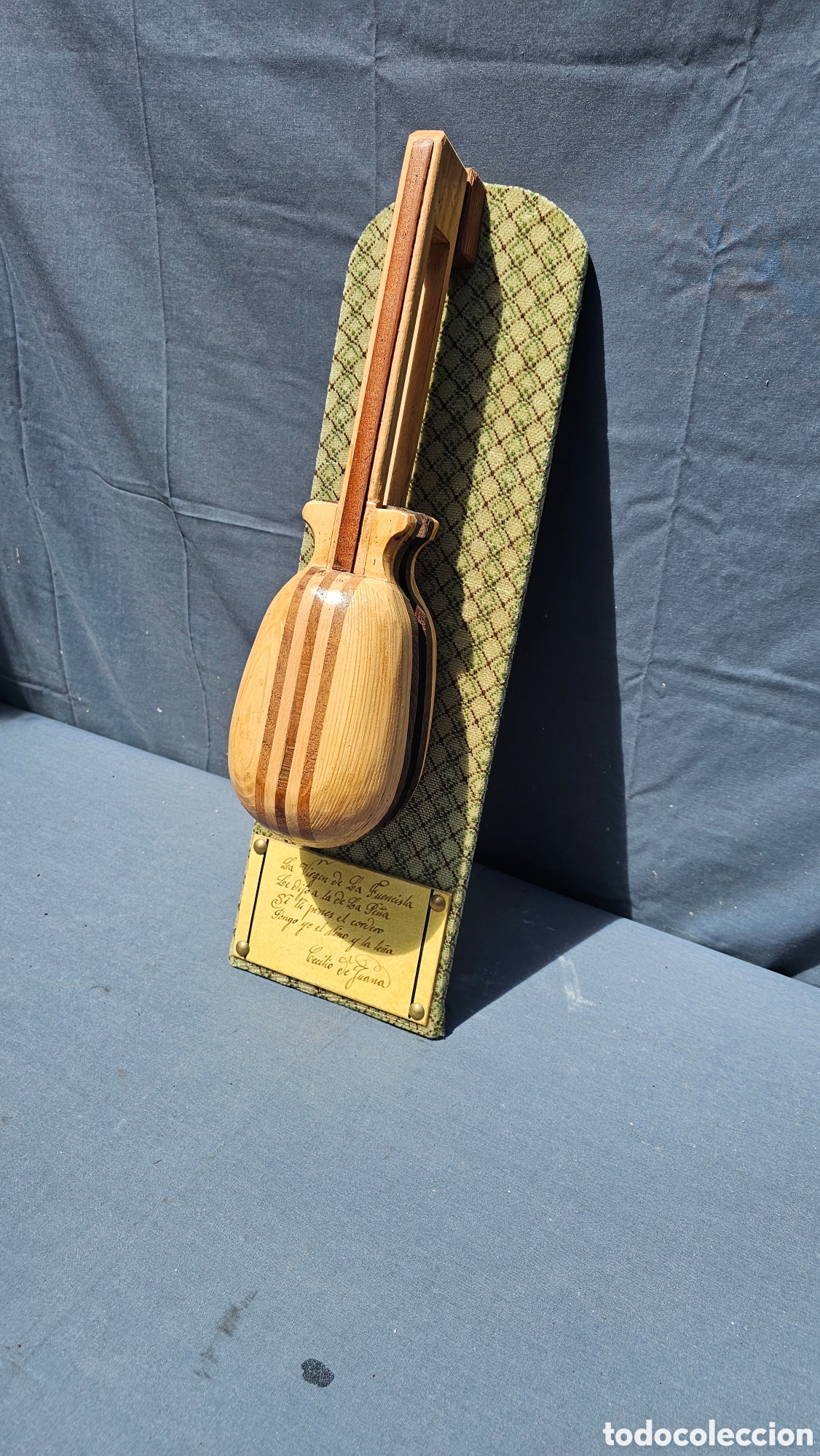 Strumenti musicali: Curioso instrumento/ ch&aacute;chara inventado por el famoso Escribidor CECILIO DE JUANA