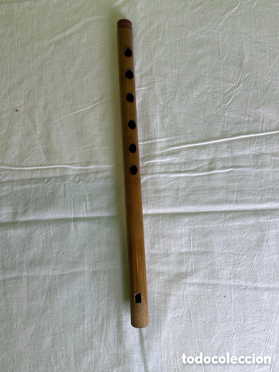 Musical instruments: Flauta de pico de madera artesanal instrumento tradicional europeo 30 cm