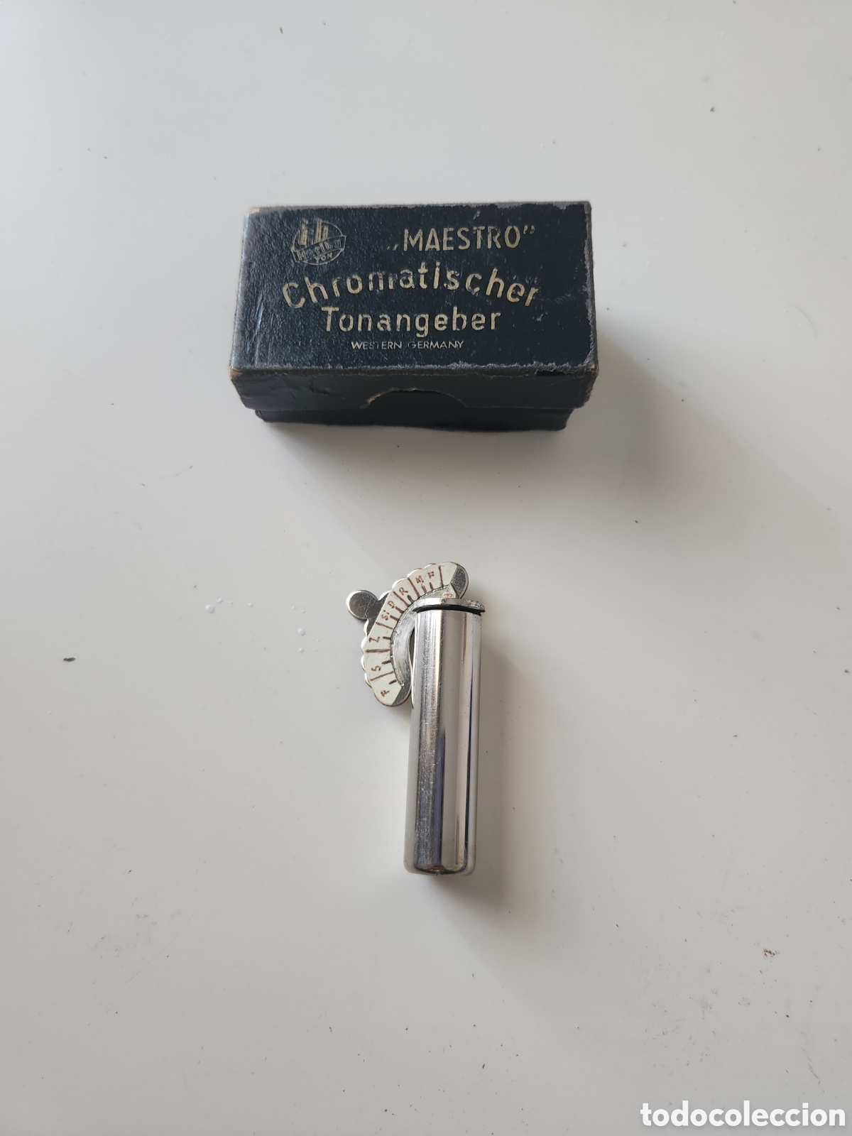 Instrumentos Musicais: ANTIGUO DIAPASON MARCA MAESTRO CHROMATISCHER TONANGEBER. GERMANY.