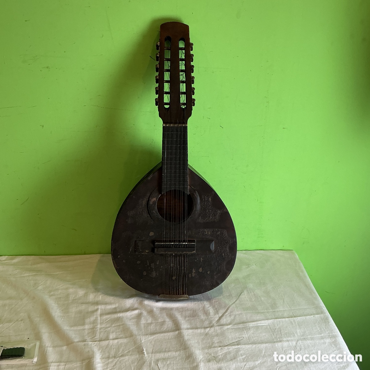 Instrumentos Musicais: Antigua bandurria espa&ntilde;ola de 12 cuerdas &ndash; instrumento musical vintage Barcelona para restaurar