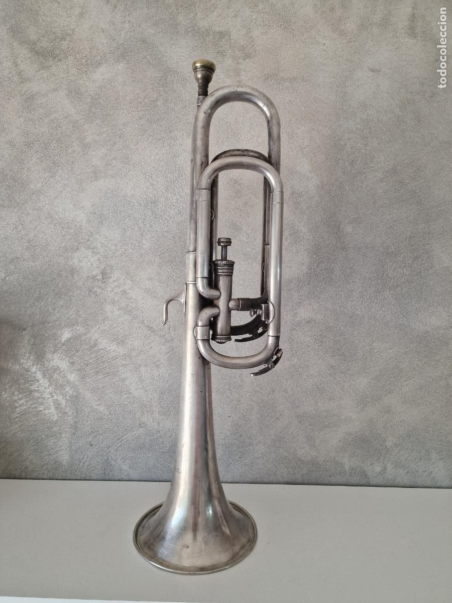 Instrumentos musicales: ANTIGUA CORNETA DE UNA V&Aacute;LVULA BOOSEY AND HAWKES