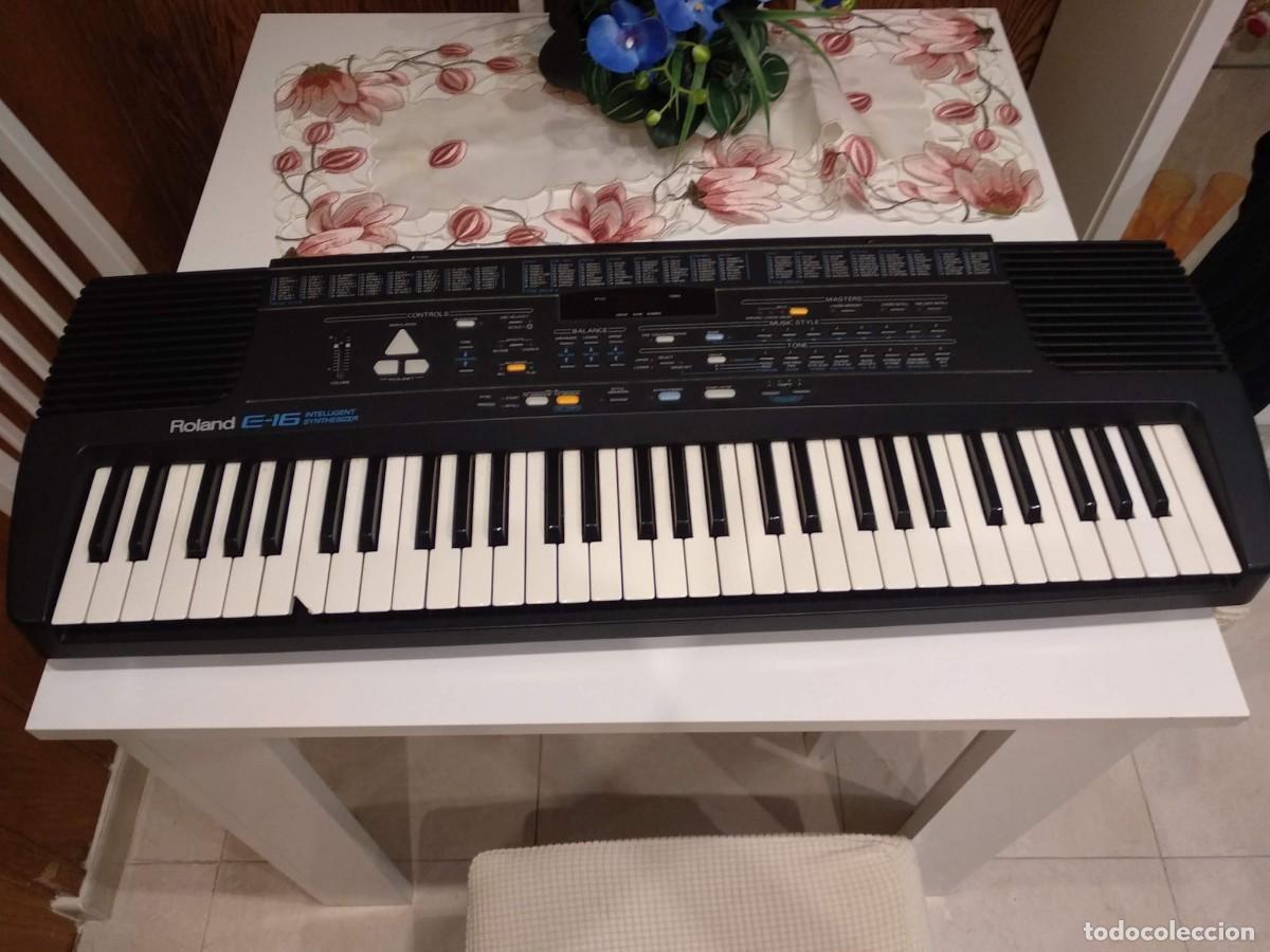 Instrumentos musicales: Teclado Sintetizador Marca Roland E 16
