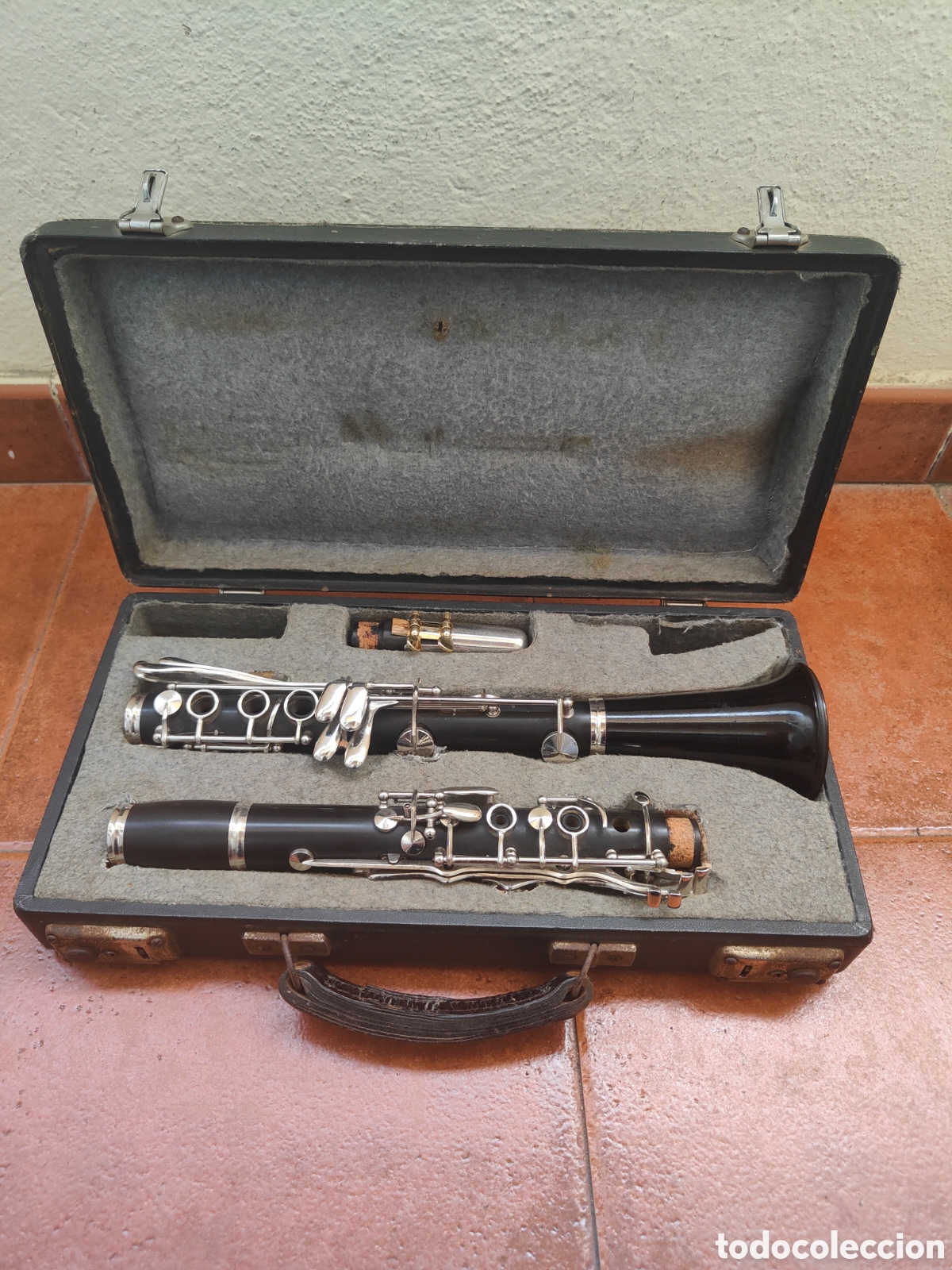 Instrumentos musicales: ANTIGUO CLARINETE DE FABRICACION SOVI&Eacute;TICA