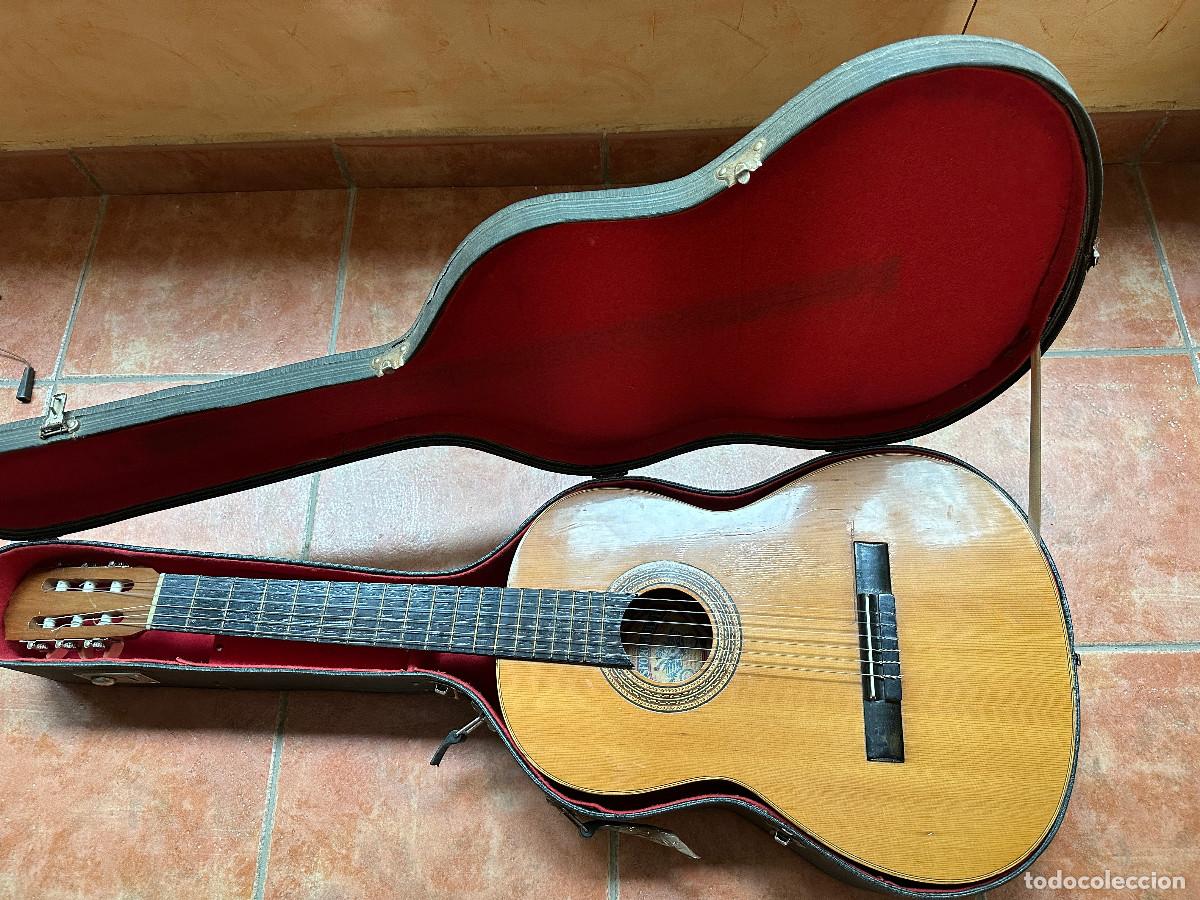 Instrumentos musicales: ANTIGUA GUITARRA ESPA&Ntilde;OLA TELESFORO JULVE CON FUNDA